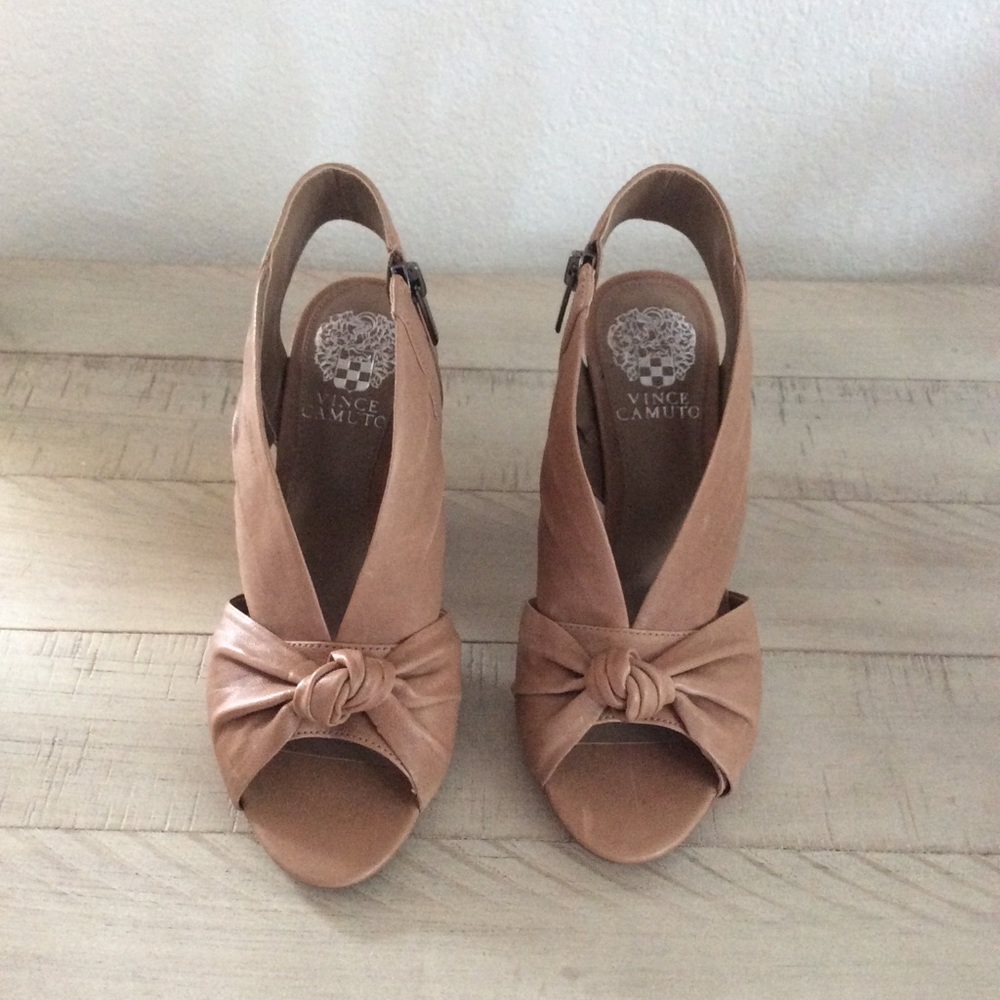 Brand New Vince Camuto Kerry Sandal